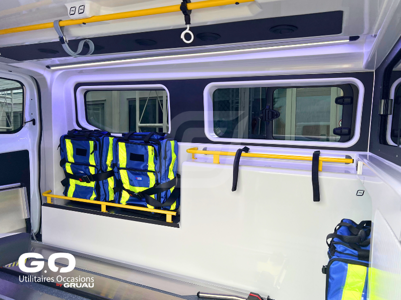 Ambulance Ford Transit A1 First - Ambulance A1 gruau occasions (10)