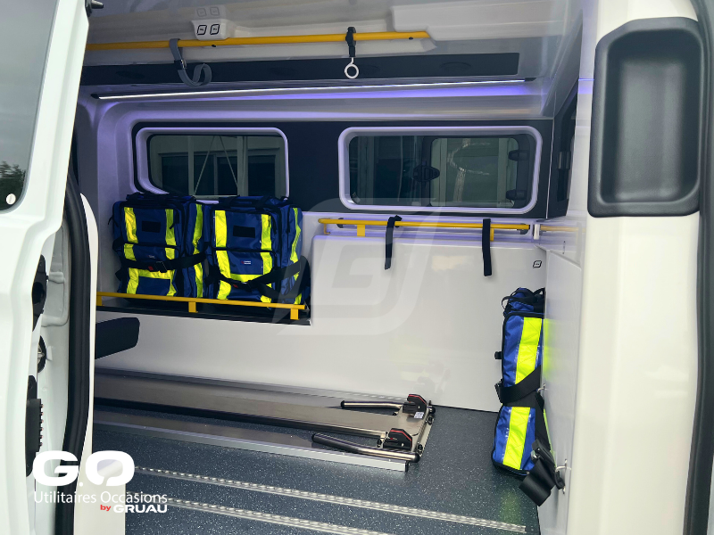 Ambulance Ford Transit A1 First - Ambulance A1 gruau occasions (8)