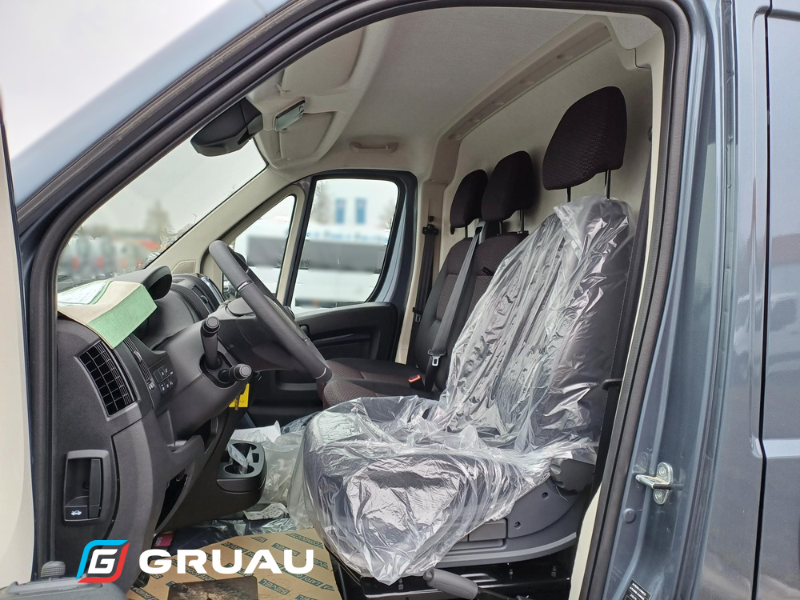 BOXER FOURGON TOLE L1 H1 3.3T 140 BLUE HDI S&S BVM6 (9)