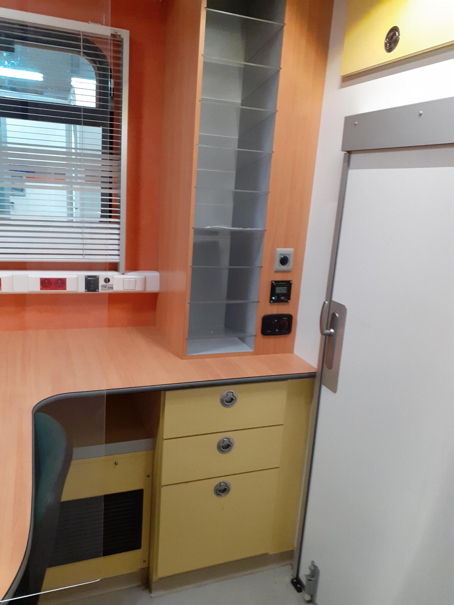 bureau mobile CA10