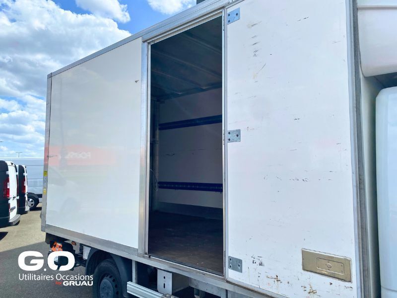 Caisse Renault Master avec hayon (11)