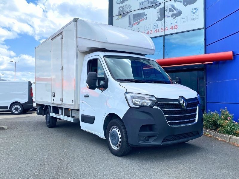 Caisse Renault Master avec hayon (2)