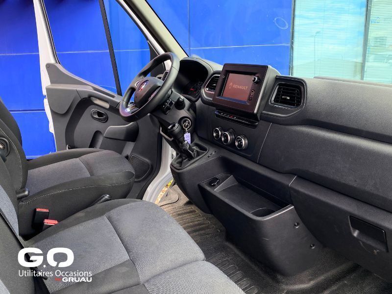 Caisse Renault Master avec hayon (28)