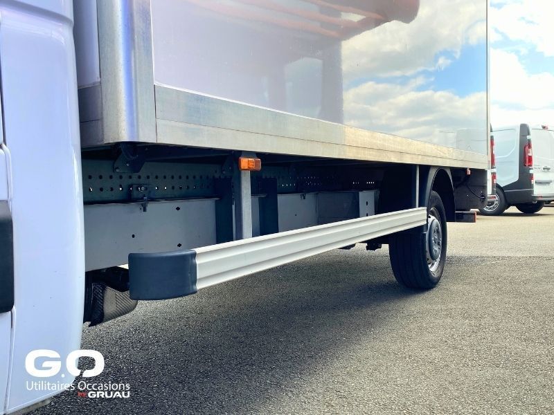 Caisse Renault Master avec hayon (5)