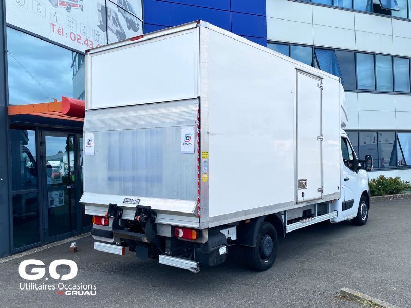 Caisse Renault Master avec hayon (6)
