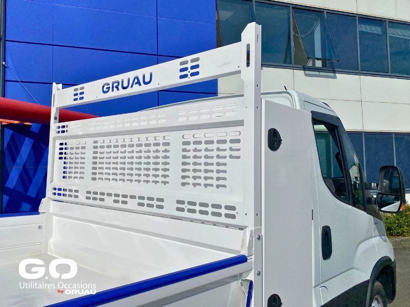 Camion benne Iveco Daily 3.5t Gruau Kerock (11)