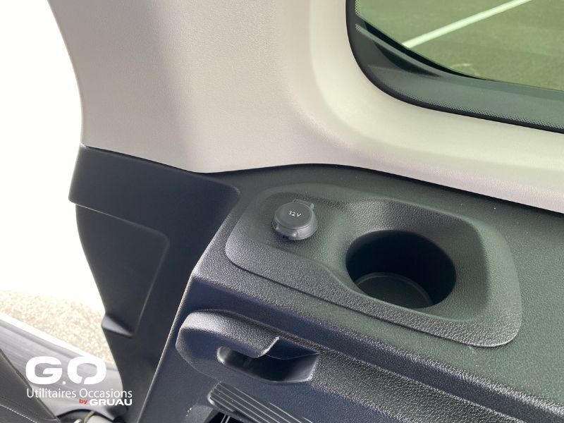 Citroen Berlingo Véhicule TPMR voiture handicapé Gruau (12)