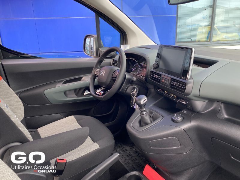 Citroen Berlingo Véhicule TPMR voiture handicapé Gruau (16)