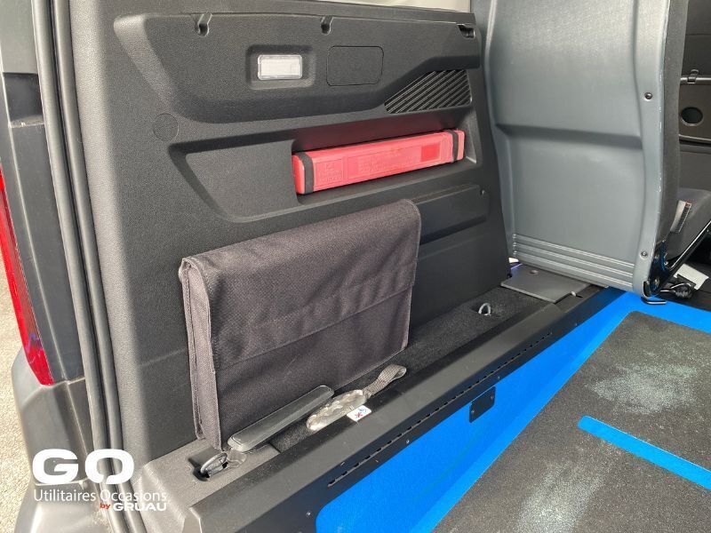 Citroen Berlingo Véhicule TPMR voiture handicapé Gruau (9)
