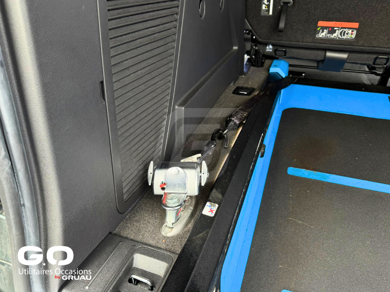 Ford Grand Tourneo Connect TPMR - Véhicule TPMR occasion voiture handicapé  (15)