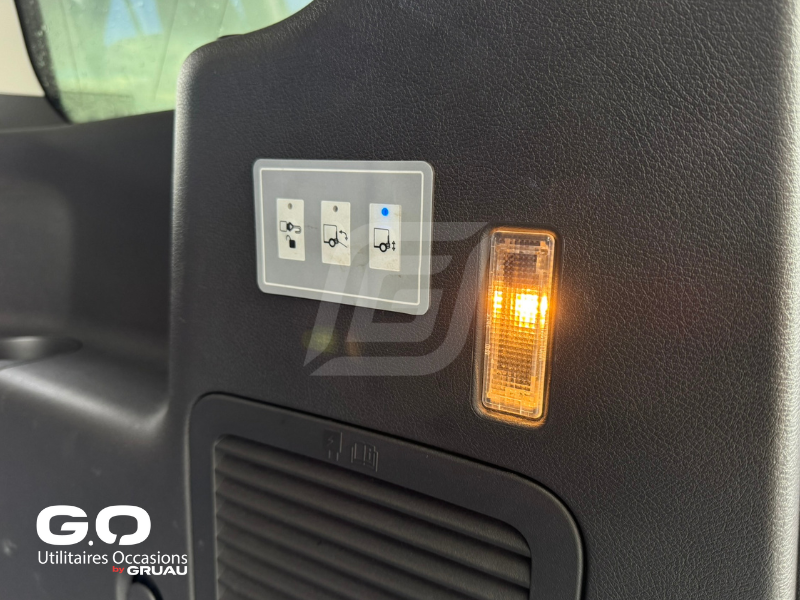 Ford Grand Tourneo Connect TPMR - Véhicule TPMR occasion voiture handicapé  (17)