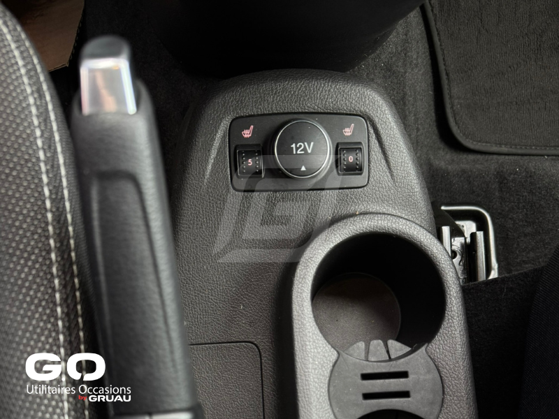 Ford Grand Tourneo Connect TPMR - Véhicule TPMR occasion voiture handicapé  (29)