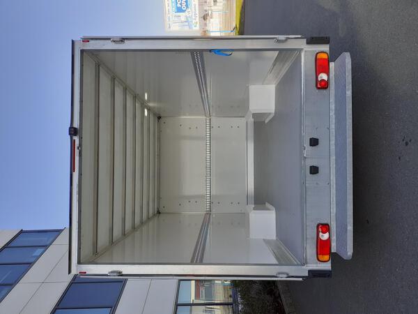 Ford transit caisse 4