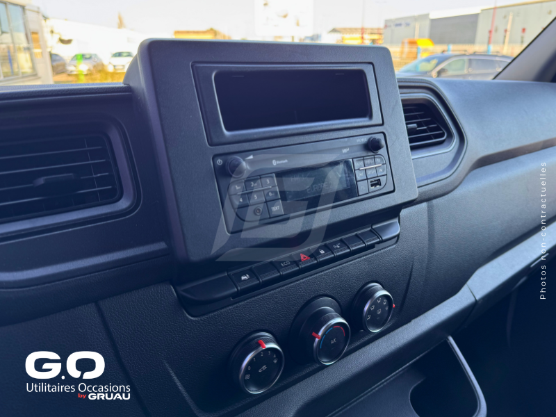 Fourgon frigo occasion Nissan Interstar Gruau Occasions (29)
