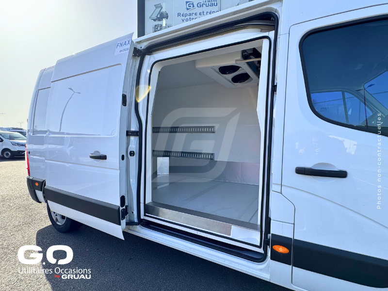 Fourgon frigo occasion Nissan Interstar Gruau Occasions (6)
