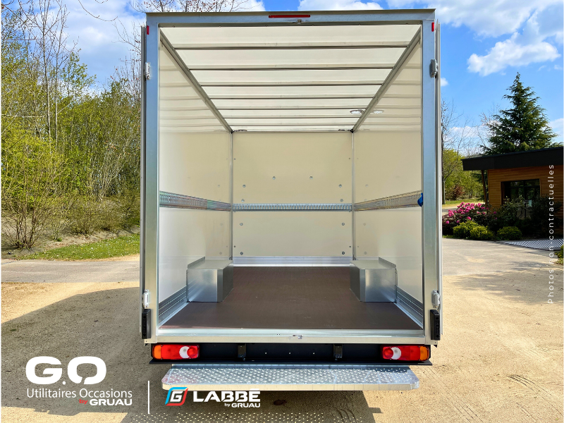 Fourgon Grand volume 20m³ occasion - Camion caisse 20m³ (4)
