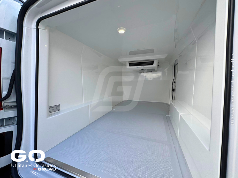 Fourgons frigorifiques occasions - Renault trafic frigo iso gruau  (16)