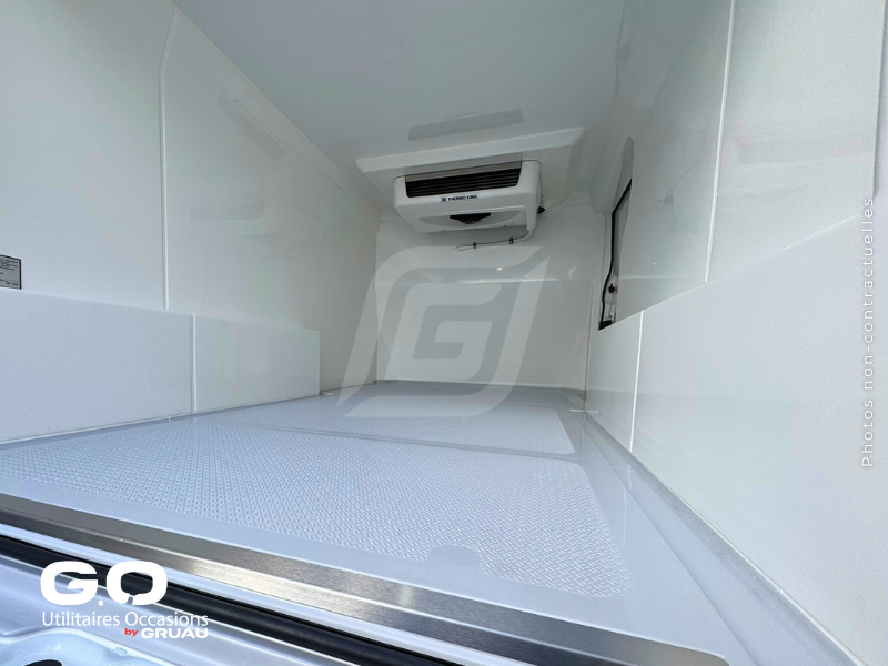 Fourgons frigorifiques occasions - Renault trafic frigo iso gruau  (17)