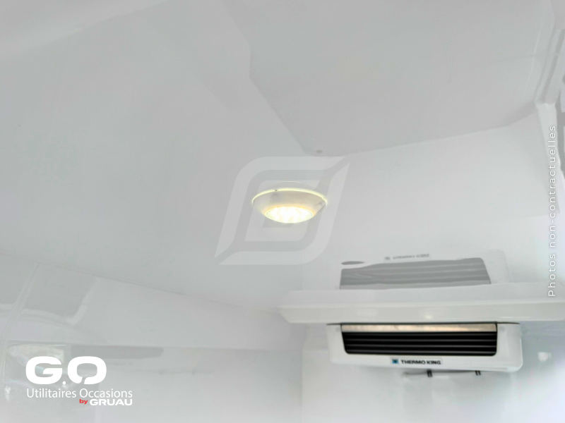 Fourgons frigorifiques occasions - Renault trafic frigo iso gruau  (20)