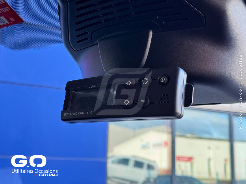 Fourgons frigorifiques occasions - Renault trafic frigo iso gruau  (39)