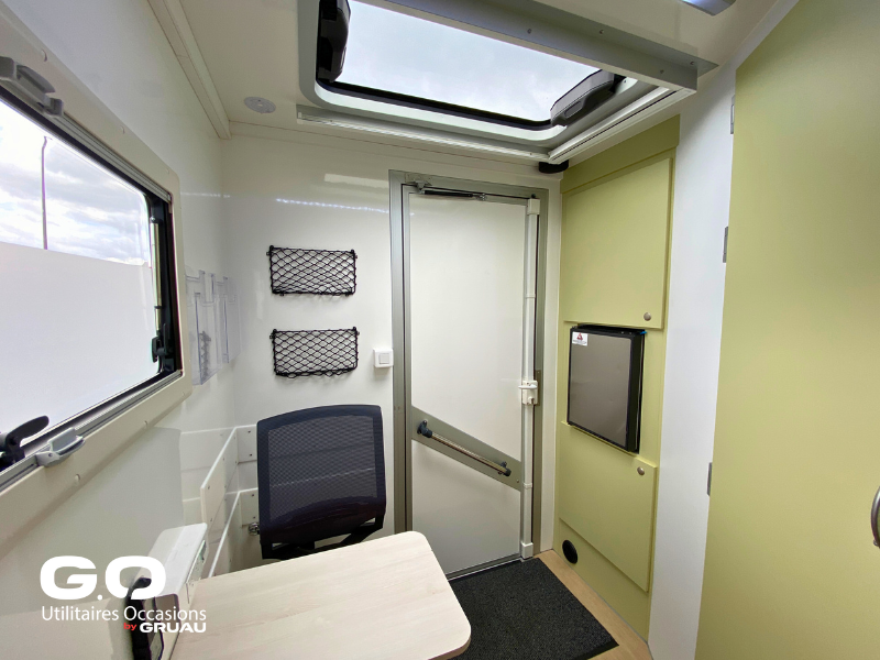 Médicobus occasion Gruau Bureau mobile occasion gruau (10)