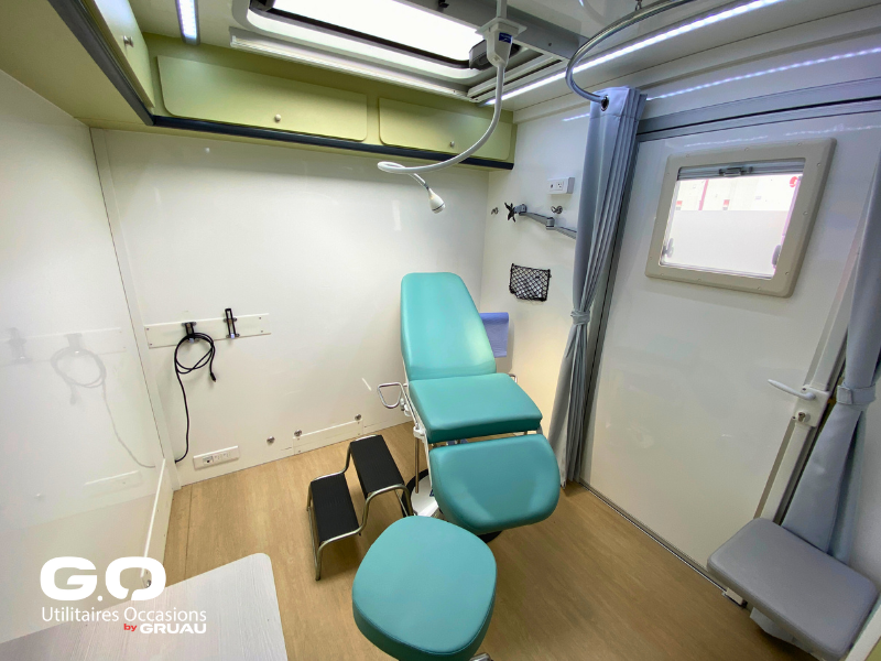 Médicobus occasion Gruau Bureau mobile occasion gruau (31)