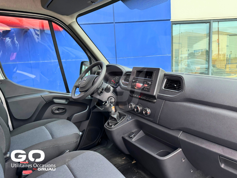 Nissan Interstar Cabine approfondie 7 places Gruau - Utilitaire 7 personnes  (24)