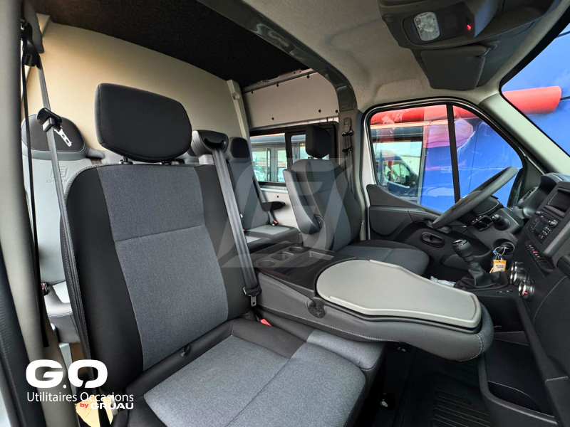 Nissan Interstar Cabine approfondie 7 places Gruau - Utilitaire 7 personnes  (26)