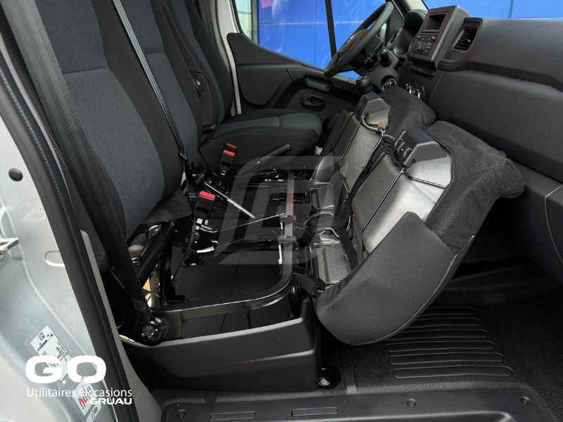 Nissan Interstar Cabine approfondie 7 places Gruau - Utilitaire 7 personnes  (27)