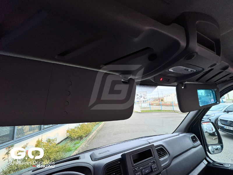 Nissan Interstar Cabine approfondie 7 places Gruau - Utilitaire 7 personnes  (34)