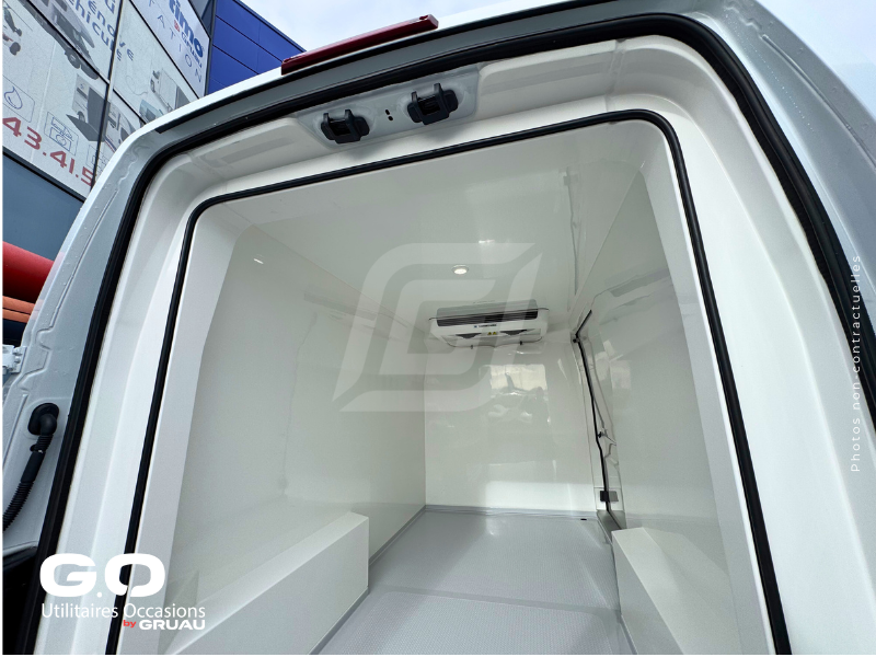 Nissan interstar frigorifique occasion FRCX Gruau Occasions (1)