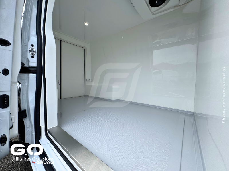 Nissan interstar frigorifique occasion FRCX Gruau Occasions (30)