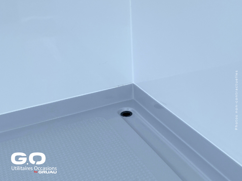 Nissan Interstar Isotherme frigorifique - Camion frigo occasion Gruau (11)