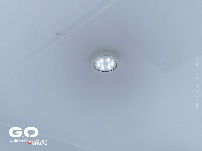 Nissan Interstar Isotherme frigorifique - Camion frigo occasion Gruau (12)