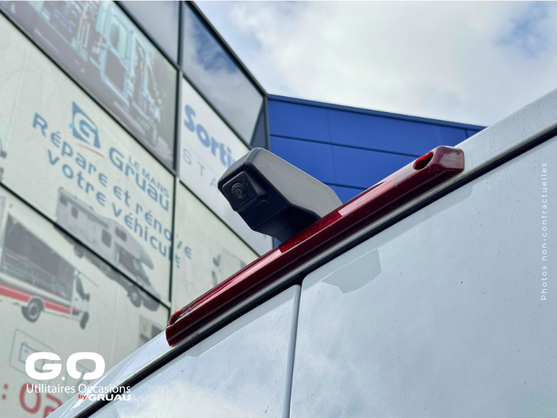Nissan Interstar Isotherme frigorifique - Camion frigo occasion Gruau (7)