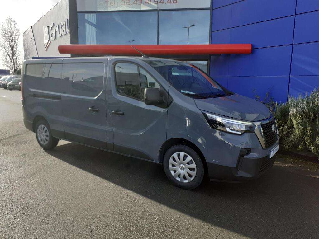 NISSAN L2 GRIS