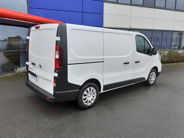 Nissan NV300 Primastar 2