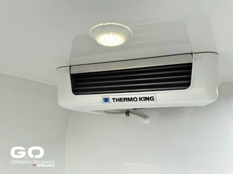 Peugeot Partner frigorifique - Fourgon frigo occasion Gruau (16)