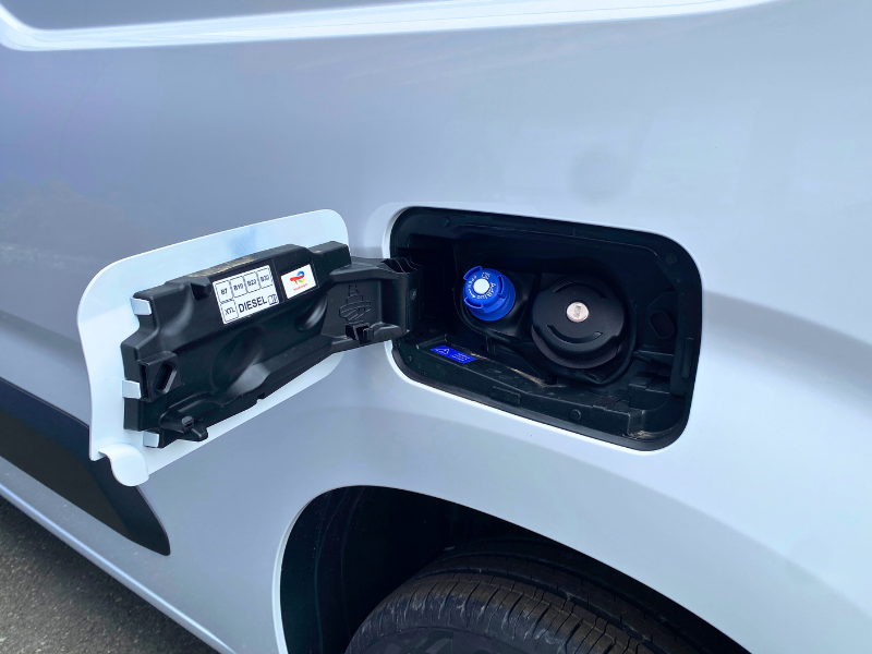 Peugeot Partner frigorifique - Fourgon frigo occasion Gruau (19)