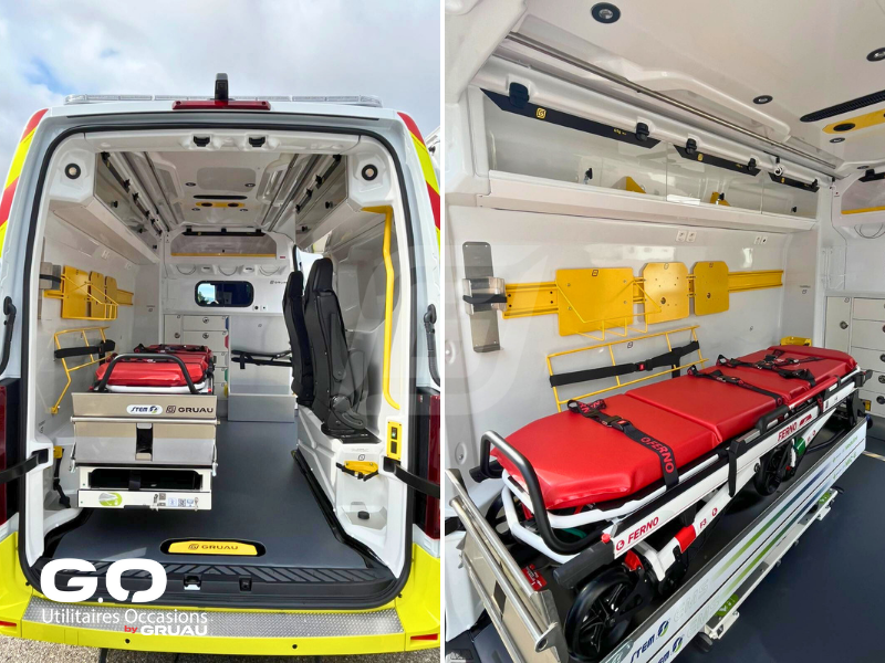 Renault Master Ambulance type B (1)