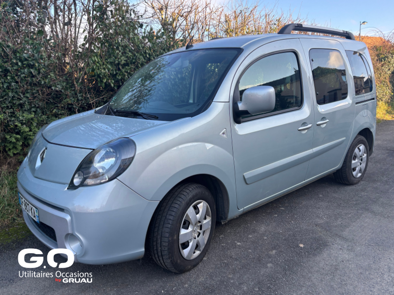 Renault Master - Véhicule TPMR Occasion 3 fauteuils (1)