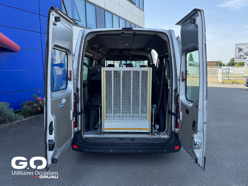 Renault Master - Véhicule TPMR Occasion 3 fauteuils (12)