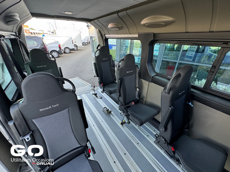 Renault Master - Véhicule TPMR Occasion 3 fauteuils (25)