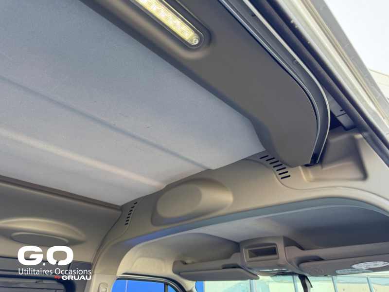 Renault Master - Véhicule TPMR Occasion 3 fauteuils (26)