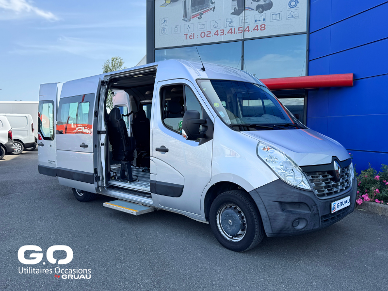 Renault Master - Véhicule TPMR Occasion 3 fauteuils (4)