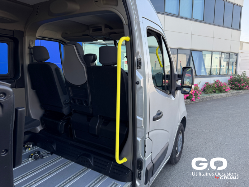 Renault Master - Véhicule TPMR Occasion 3 fauteuils (9)