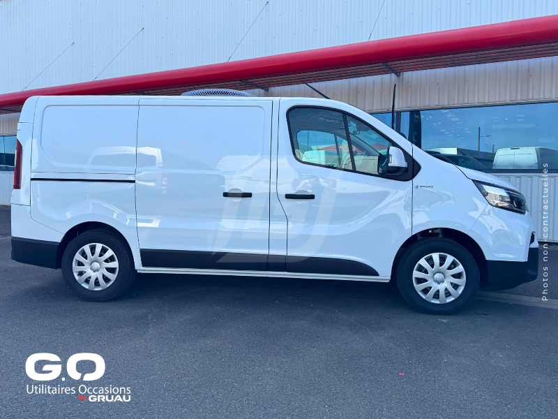 Véhicule frigorifique disponible maintenant - Nissan Primastar isotherme frigorifique occasion Gruau (12)