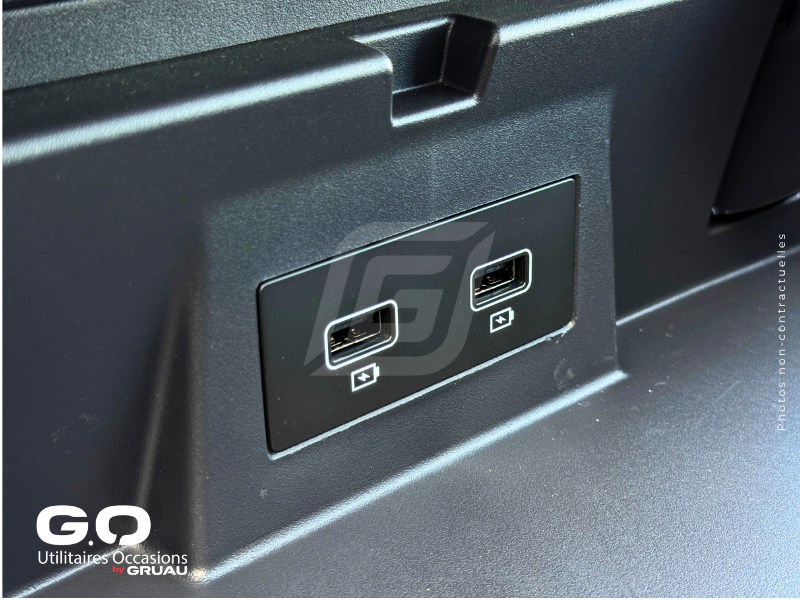 Véhicule frigorifique disponible maintenant - Nissan Primastar isotherme frigorifique occasion Gruau (32)