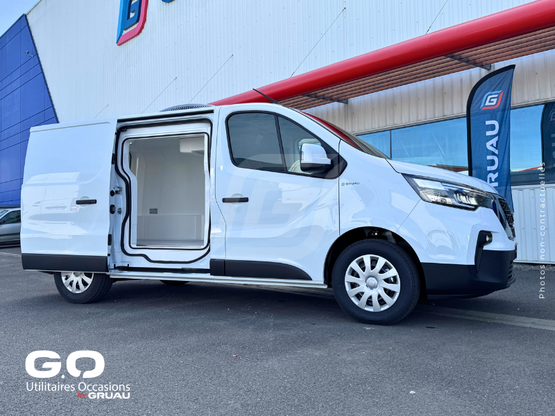 Véhicule frigorifique disponible maintenant - Nissan Primastar isotherme frigorifique occasion Gruau (4)