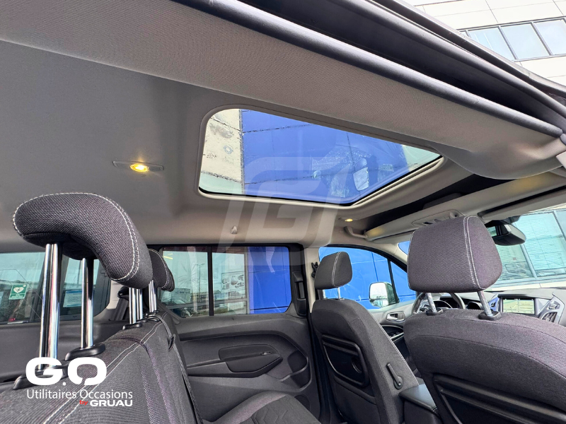 Véhicule TPMR Occasion - Ford Grand Tourneo Connect TPMR 1 fauteuil (13)